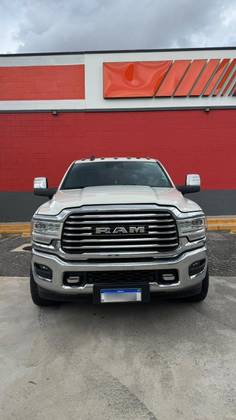 RAM 3500 6.7 I6 TURBO DIESEL LIMITED LONGHORN CD 4X4  AUTOMÁTICO